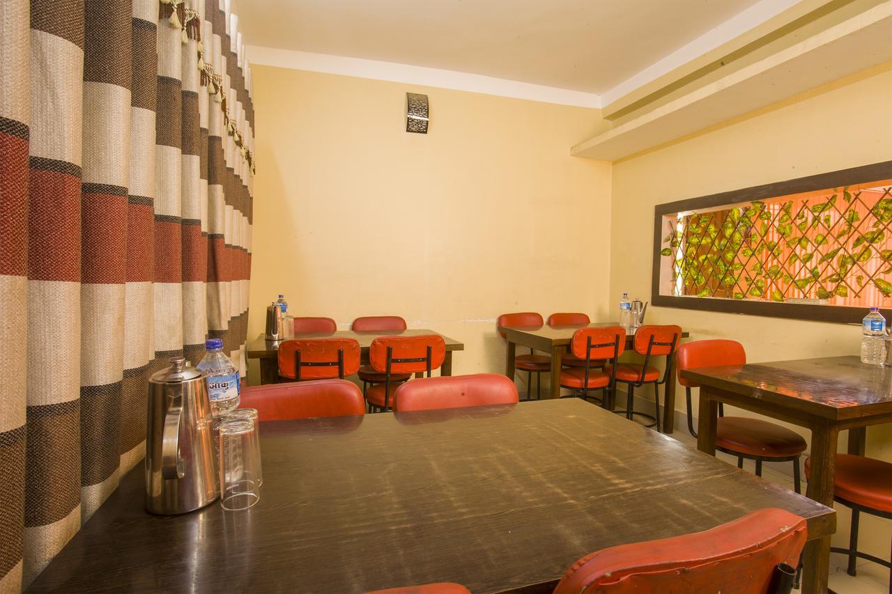 קטמנדו Oyo 145 Sirahali Khusbu Hotel &Lodge מראה חיצוני תמונה