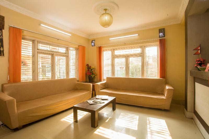 קטמנדו Oyo 145 Sirahali Khusbu Hotel &Lodge מראה חיצוני תמונה